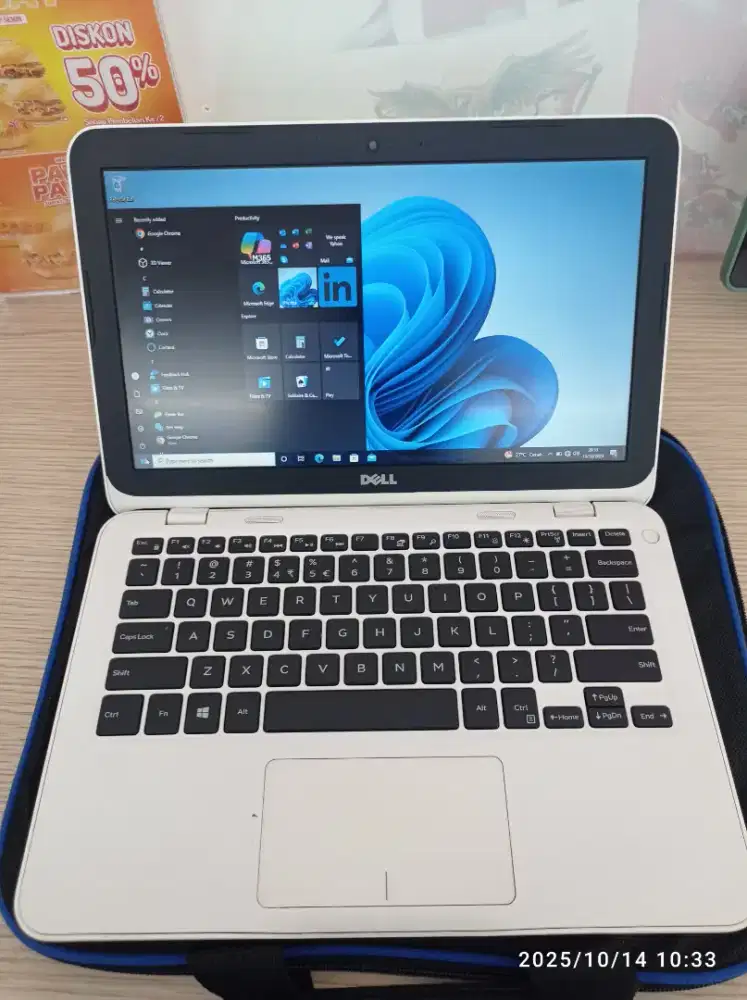 Laptop/notebook Dell masih mulus banget