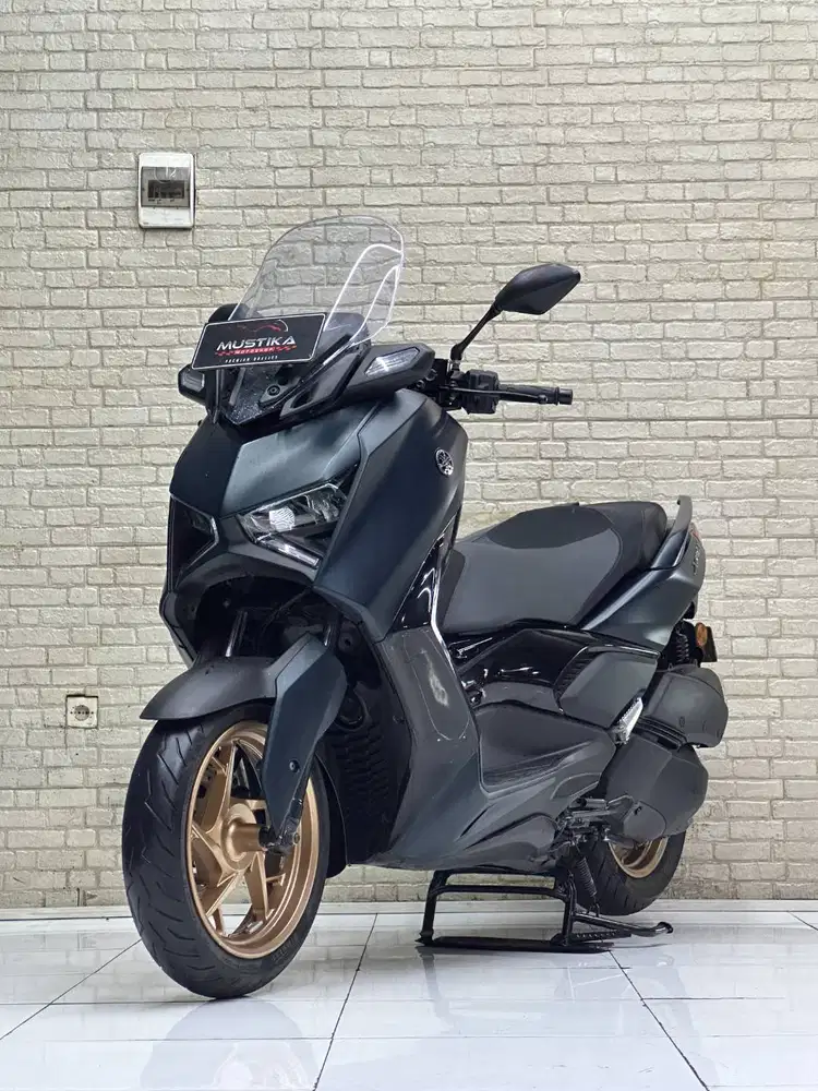 Yamaha xmax 250 connected