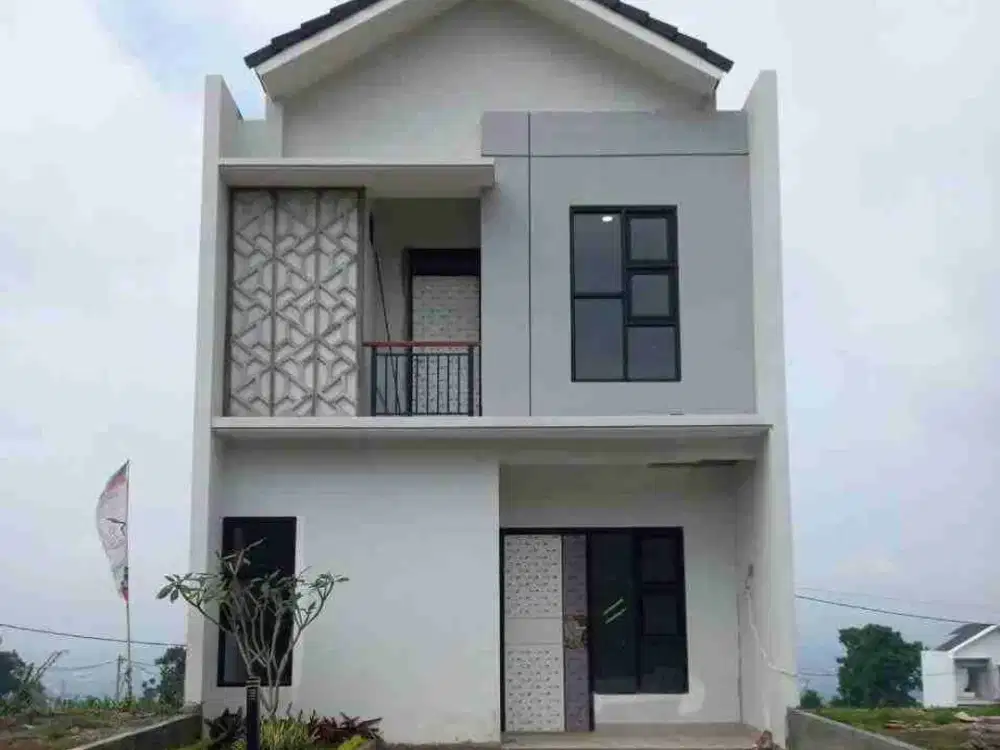 Rumah Villa Udara sejuk di Cisarua dekat stasiun Whoosh dan Kota Baru Parahyangan
