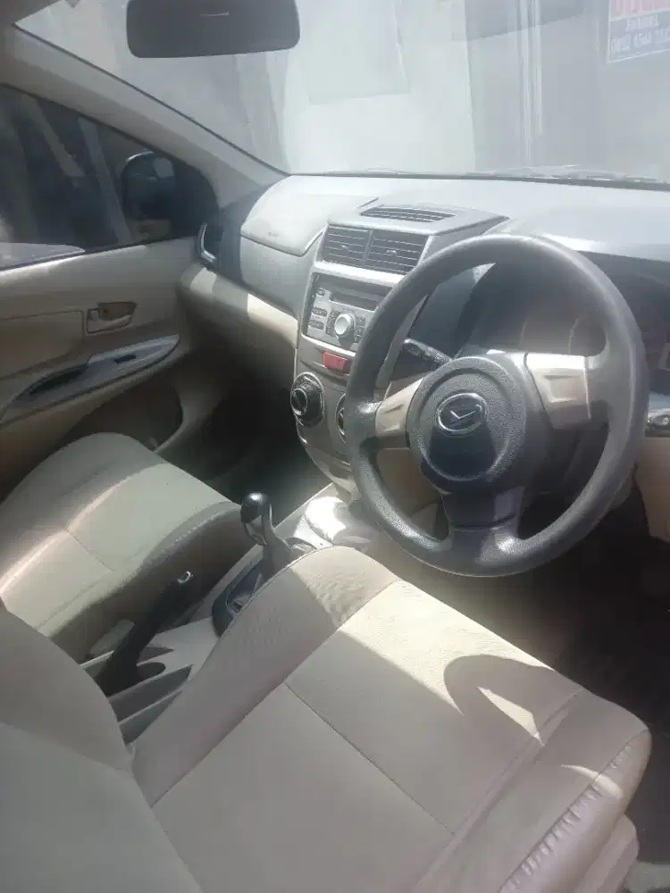 XENIA M 2014 Manual