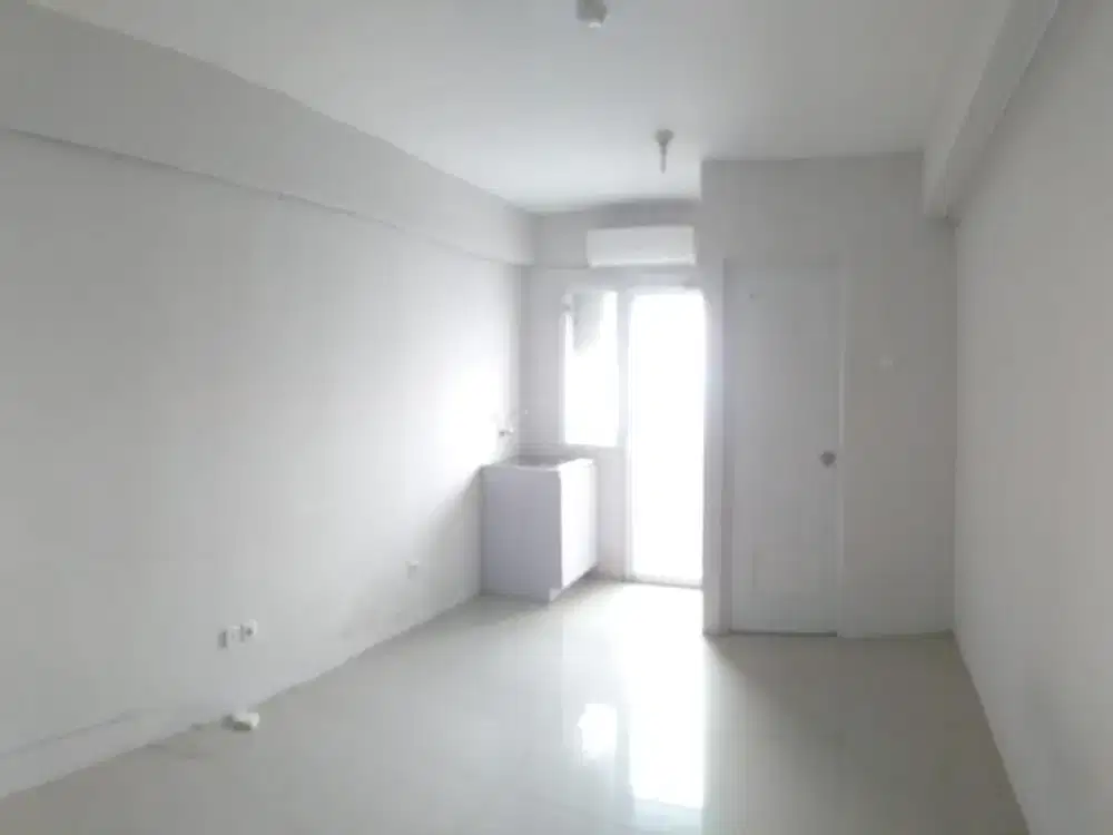 Unit studio di Green Pramuka City Tower Chrysant