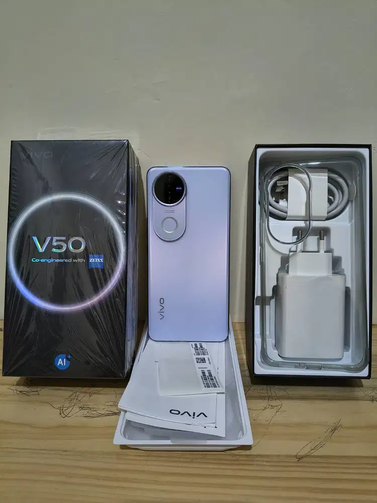 Vivo V50 12/256 Garansi Panjang Istimewa Like New