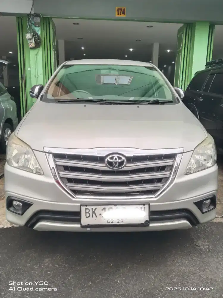 Innova g diesel 2014