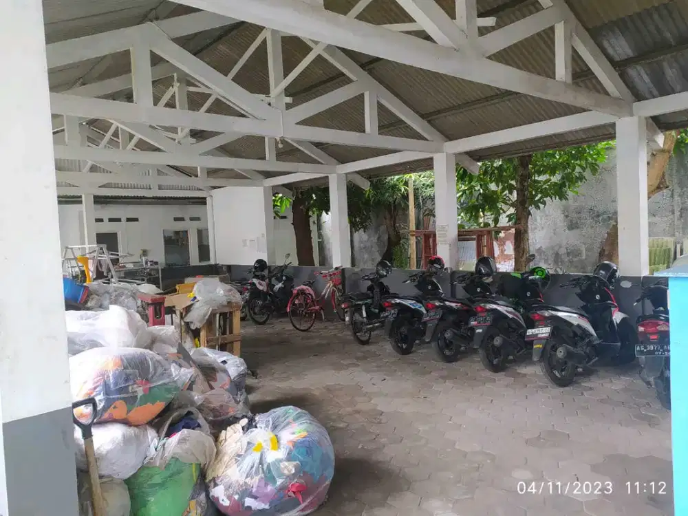 MURAH Rumah Usaha di Tengah Kota Kediri Bisa untuk Workshop AUD.A021