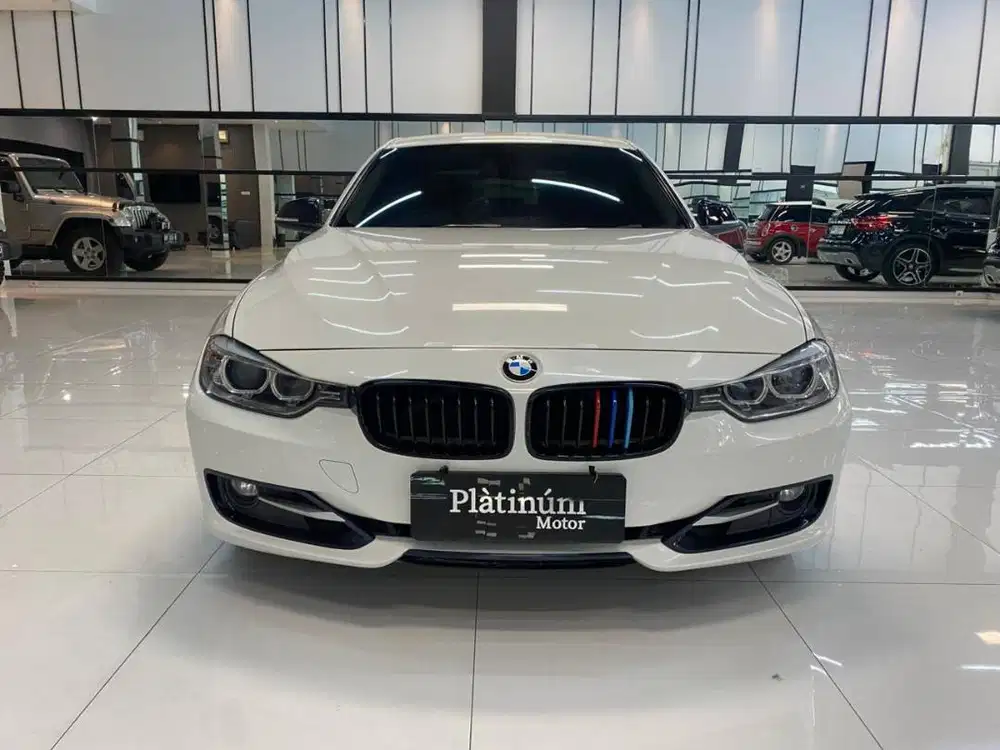 BMW 320I N20 CKD AT