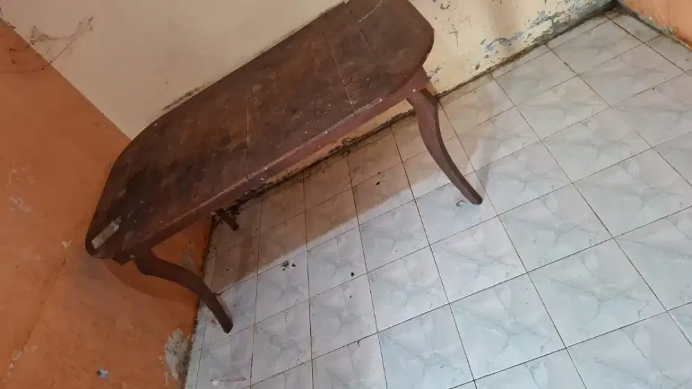 Meja makan kayu jati besar