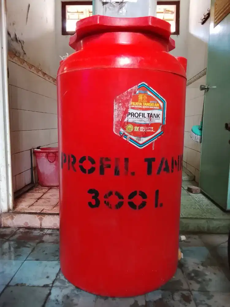 Toren profil tank 300L