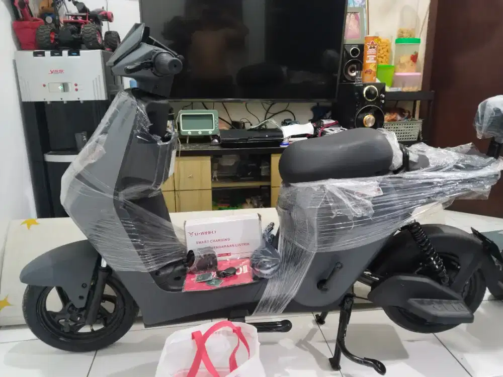 Dapat hadiah kantor D65 terbaru mulus baru
