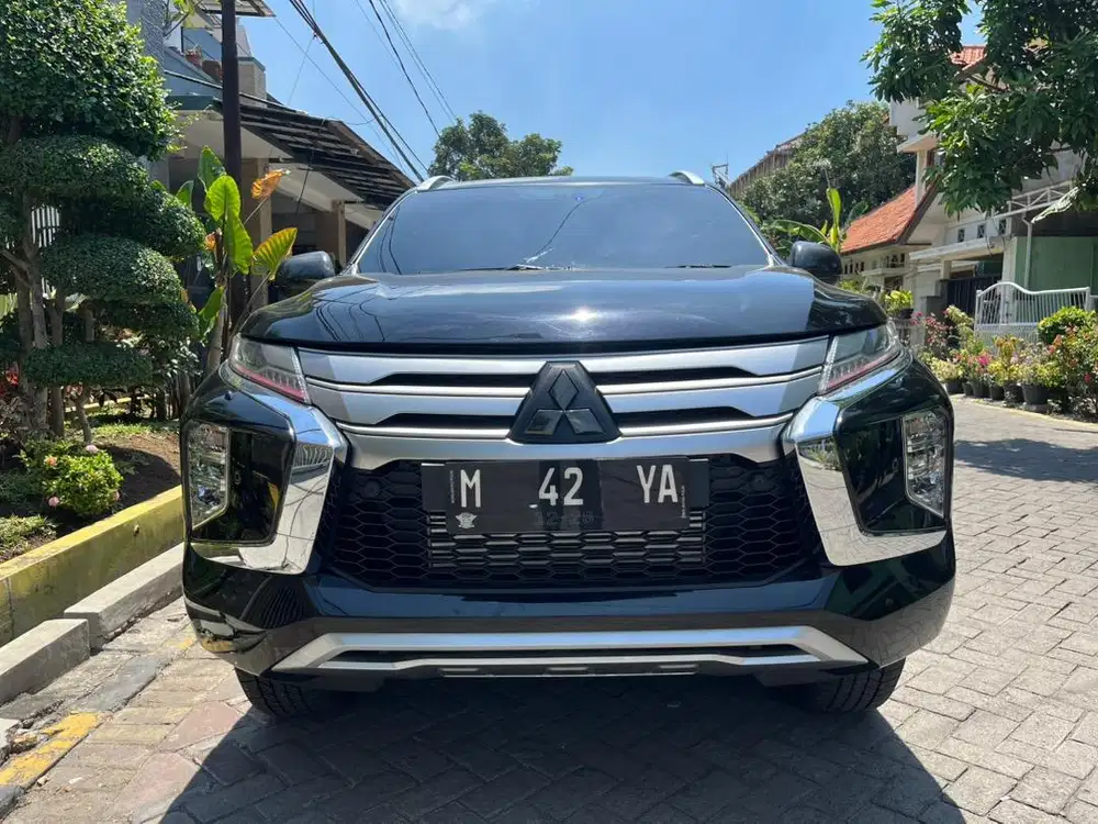 MITSUBISHI PAJERO SPORT 2.4 DAKAR 4x2 SOLAR 2023 MATIC KREDIT DP MINIM