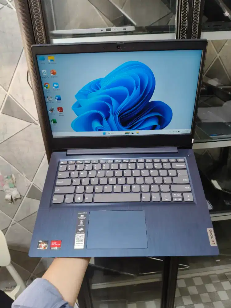 Lenovo Ideapad Slim 3, Ryzen 5, 8GB/512GB