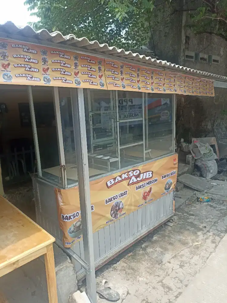 Di jual etalase bwt dagang bakso ,mie aym,soto dll
