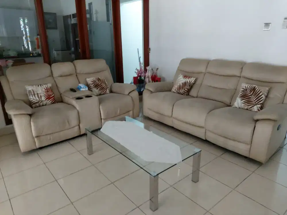 For Sale !!! Sofa Scandia recliner 3Seat + 2Seat + Meja kaca panjang