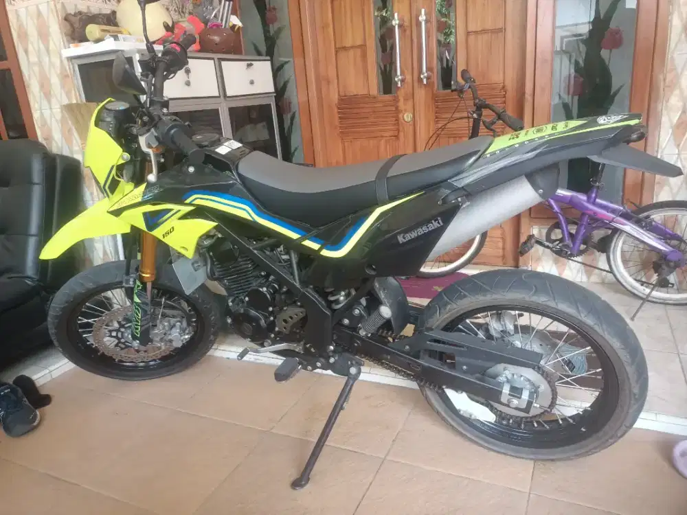 KLX dracker tahun 2022  plat AG dijual 25.500.000