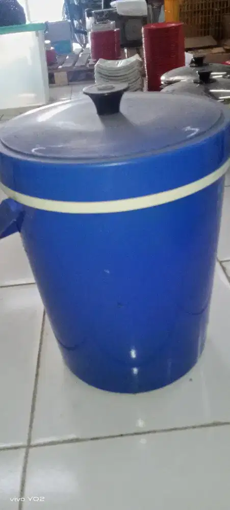 Cuci gudang termos nasi Lion Star