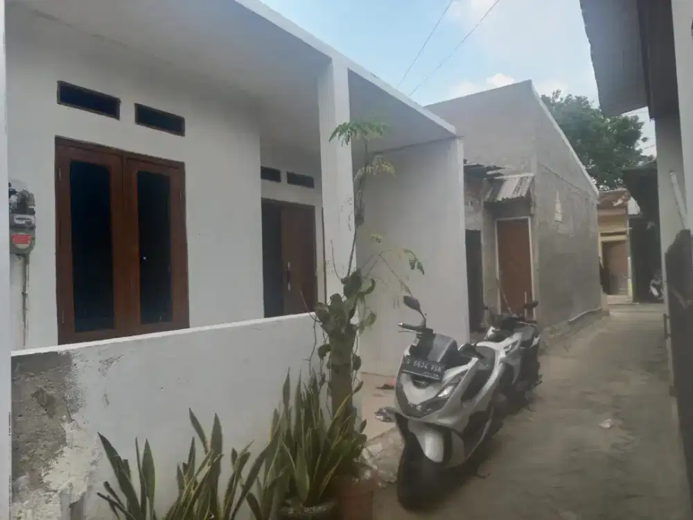 Rumah  baru Akses graha raya Ciledug Tangerang