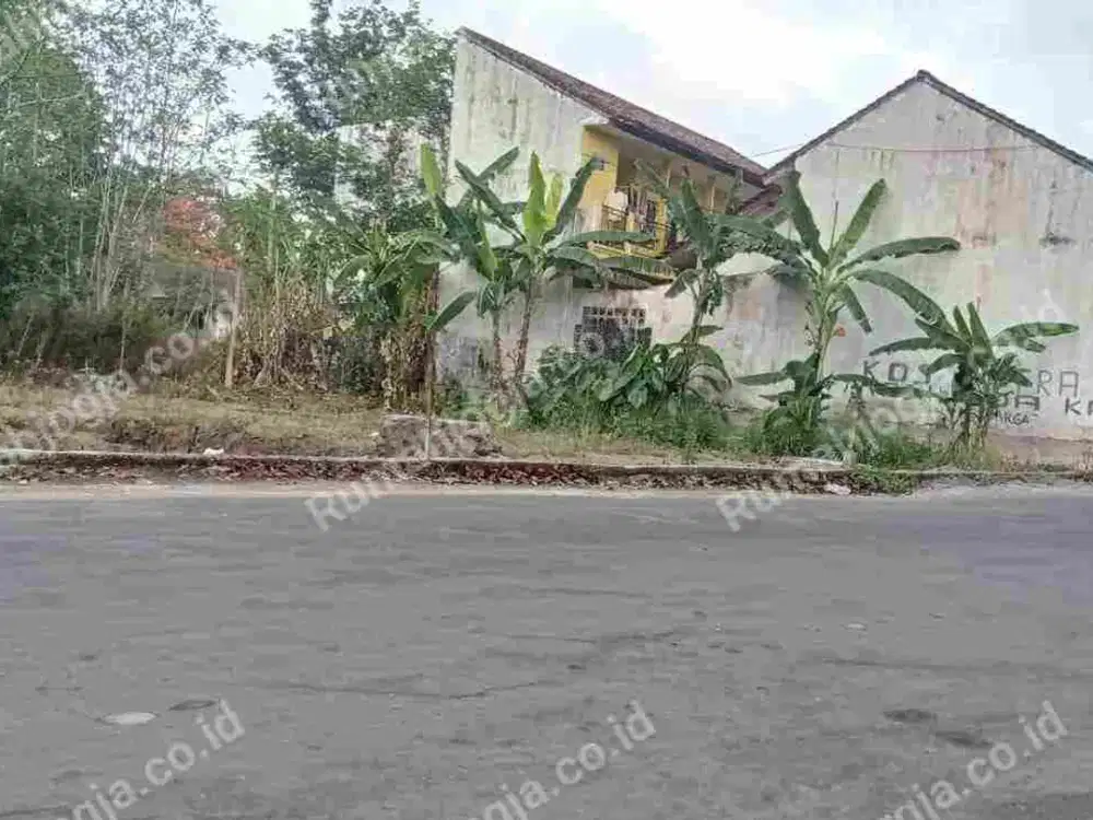 tanah nyaman dan strategis besi jln Kaliurang Km 13