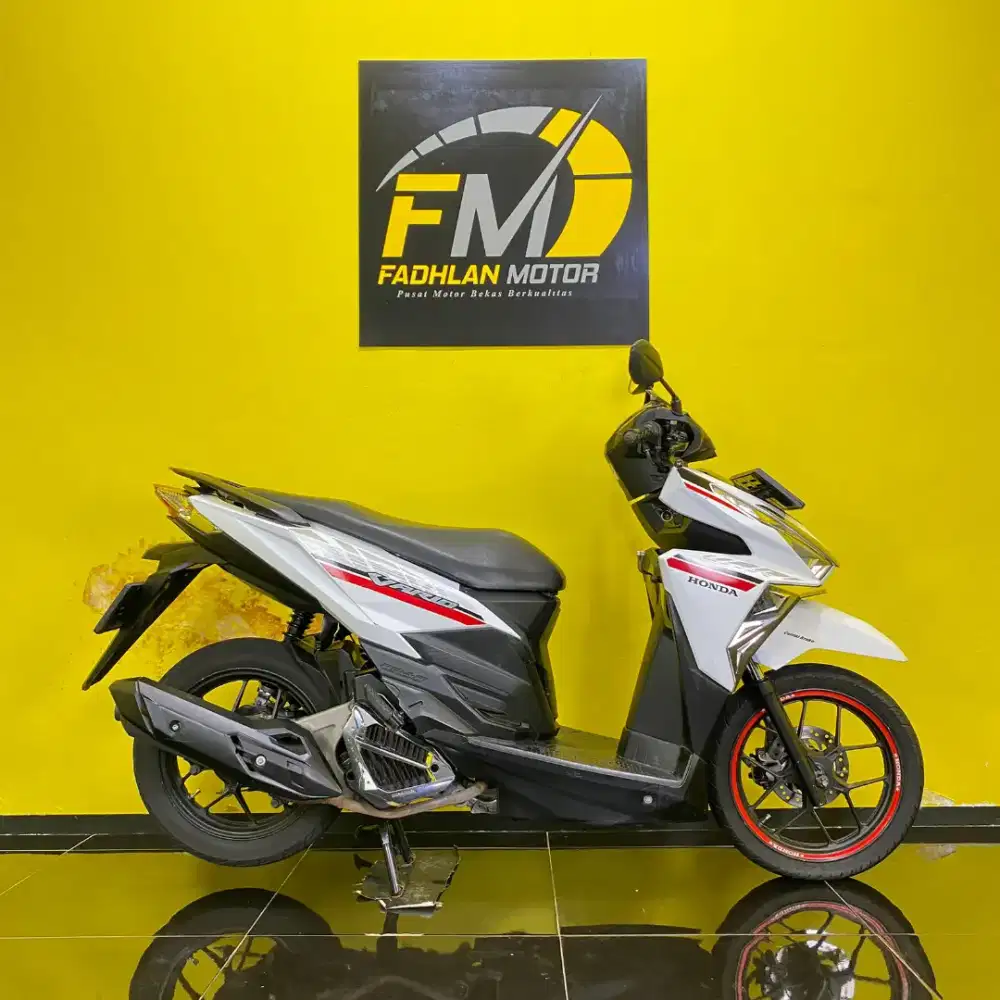 Honda Vario 125 2018 putih pajak hidup plat Depok