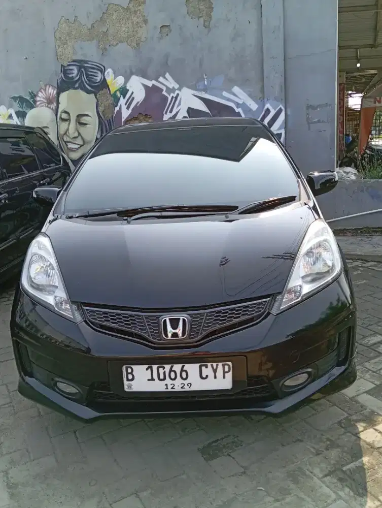 Honda jazz RS matik 2012