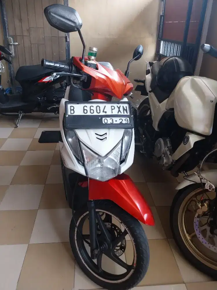Dijual beat 2014 ss komplit pajak lewat bulan