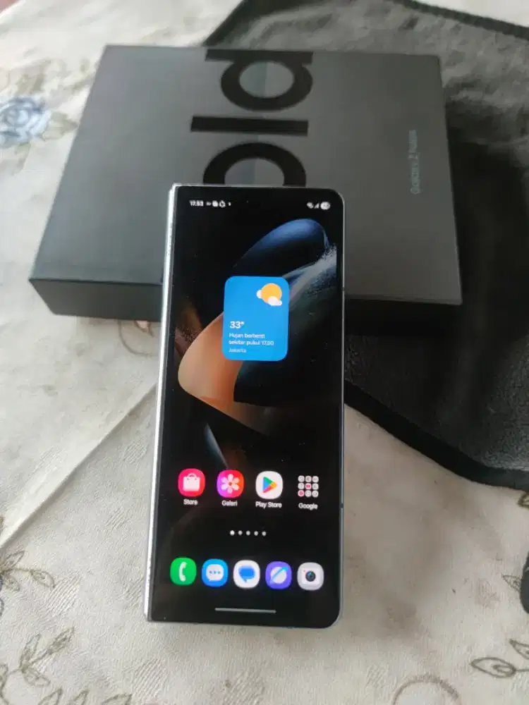 Samsung z fold 4 lengkap