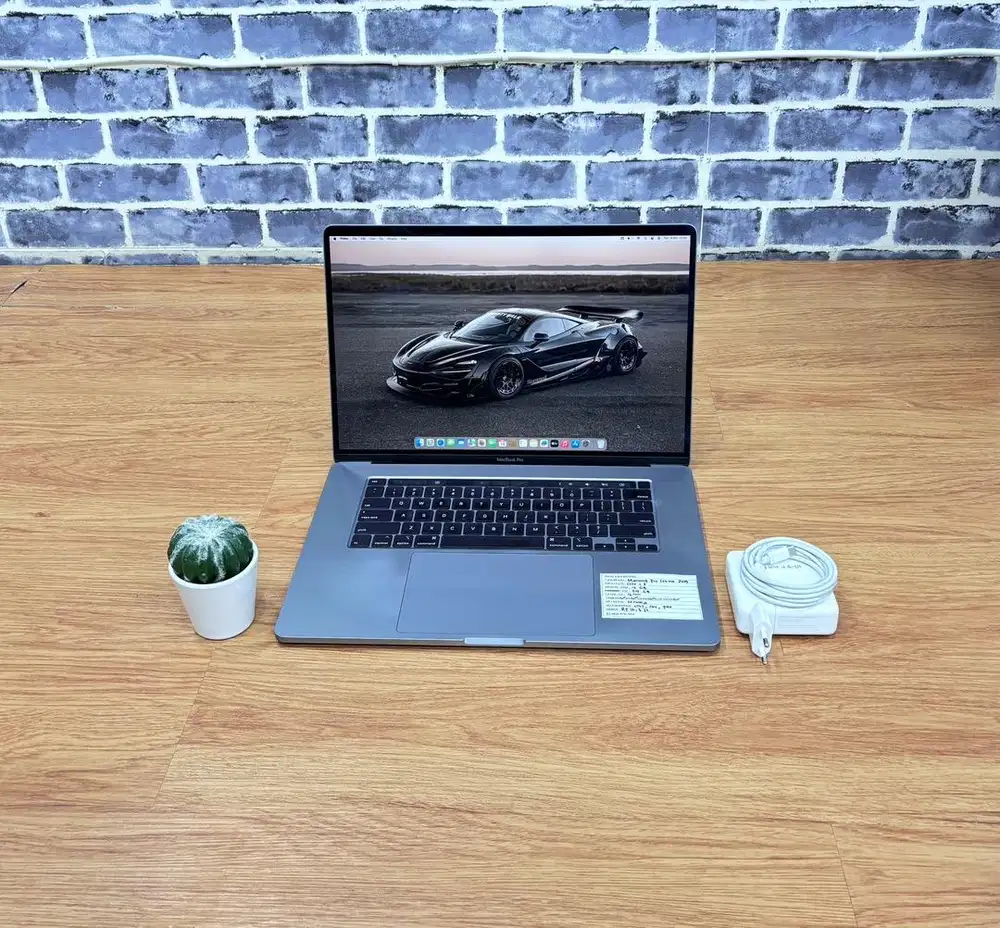 MacBook Pro Retina 16” 2019, Duel Vgh