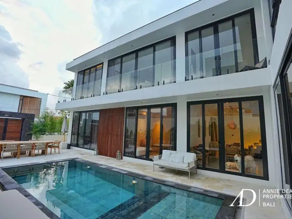 LEASEHOLD | 4-BEDROOM MODERN LUXURY VILLA IN UMALAS-BUMBAK