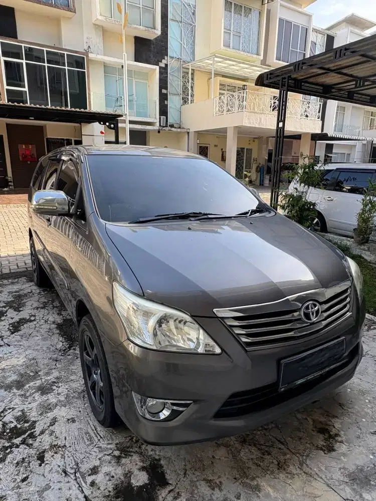 Toyota Kijang Innova G M/T (2011)