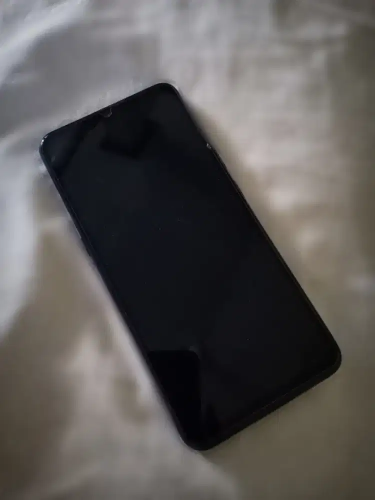 VIVO S1 RAM 4/128 SUPER AMOLED SEGEL ORI