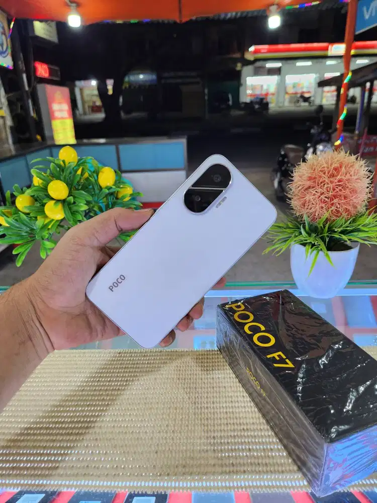 Poco F7 5G Ram (12+12) 24Gb/ 512Gb Fullset Pemakaian 3 Minggu Like New