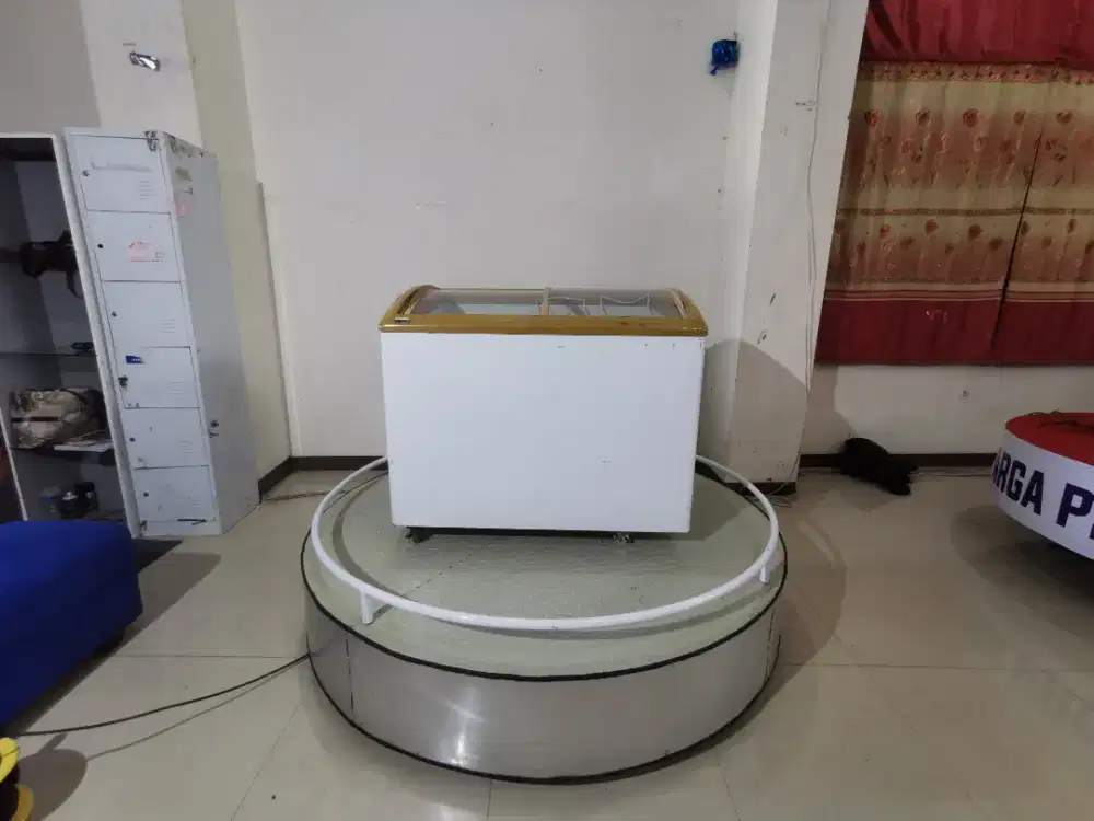 Display promo putar jumbo