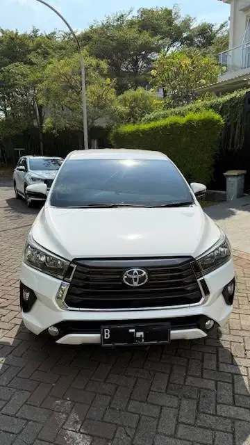 MOBIL TOYOTA INNOVA 2021