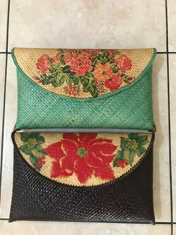 Dompet rotan tradisional