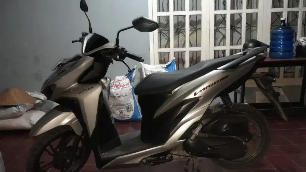 DIJUAL MOTOR VARIO 2021