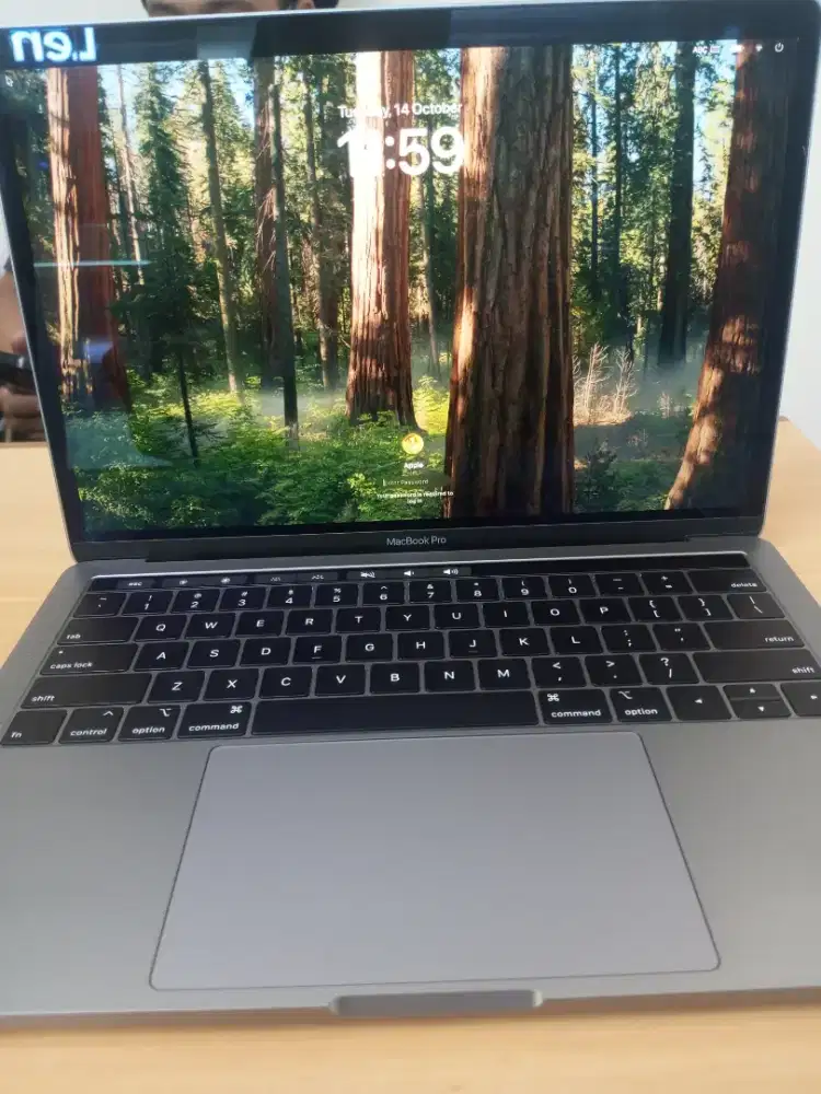 macbook pro 2018 touchbar