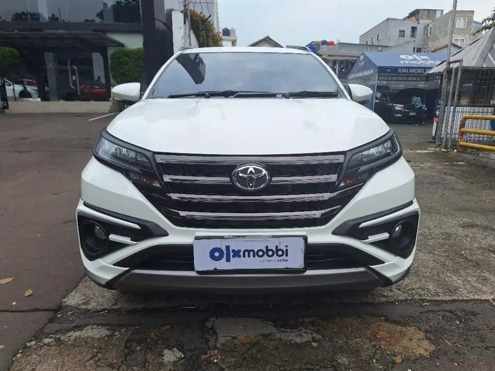LOW DP Toyota Rush 1.5 GR Sport Bensin-MT 2022 DFR