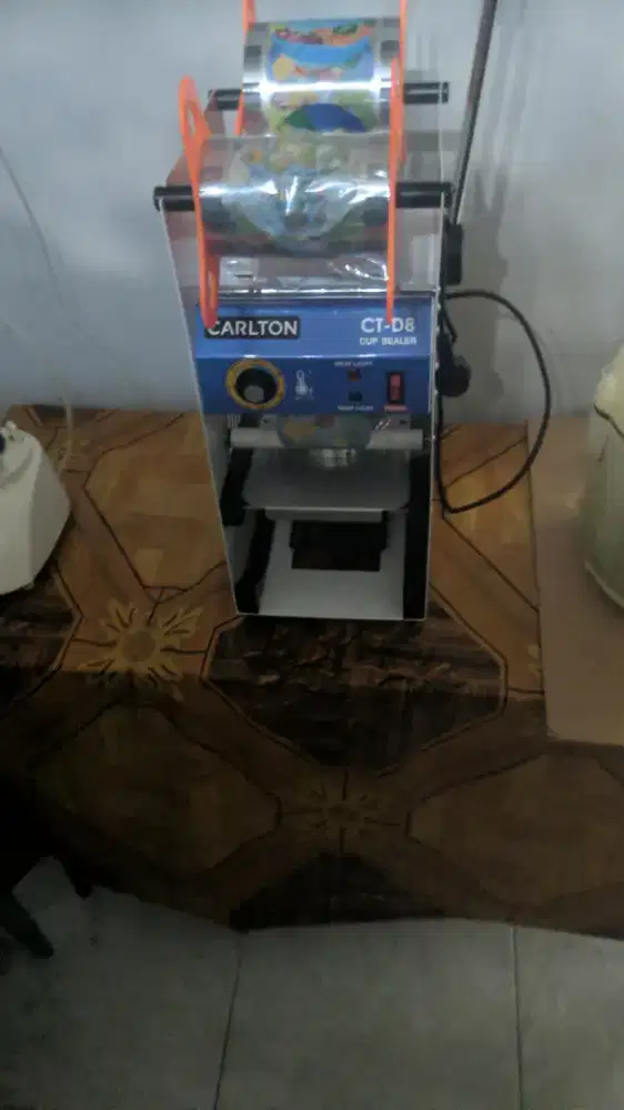 Mesin cup Sealer Carlton CT-D8