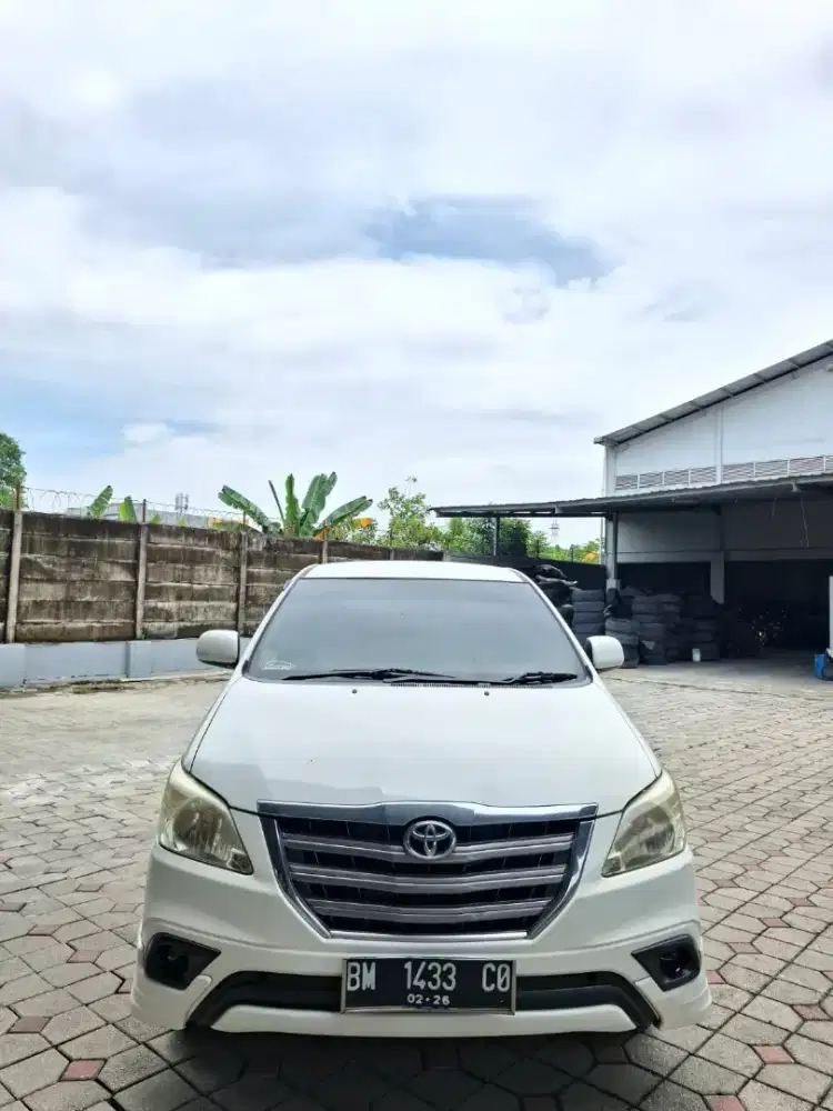 Innova 2015 G diesel matic. Km 143rb