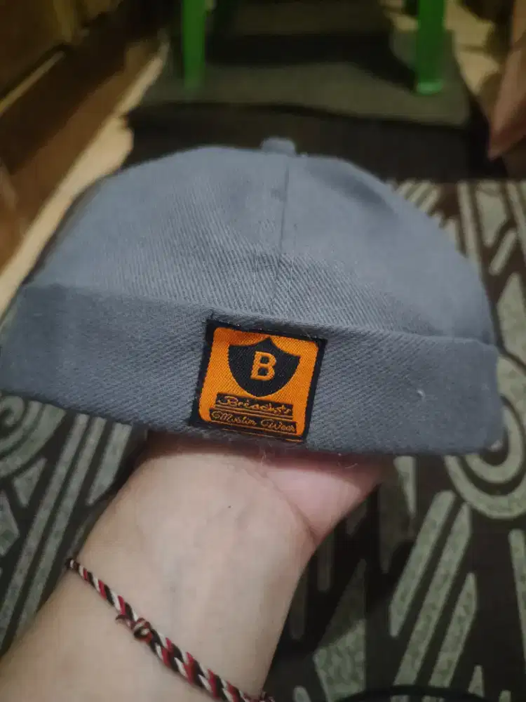 Topi Breachsts Peci