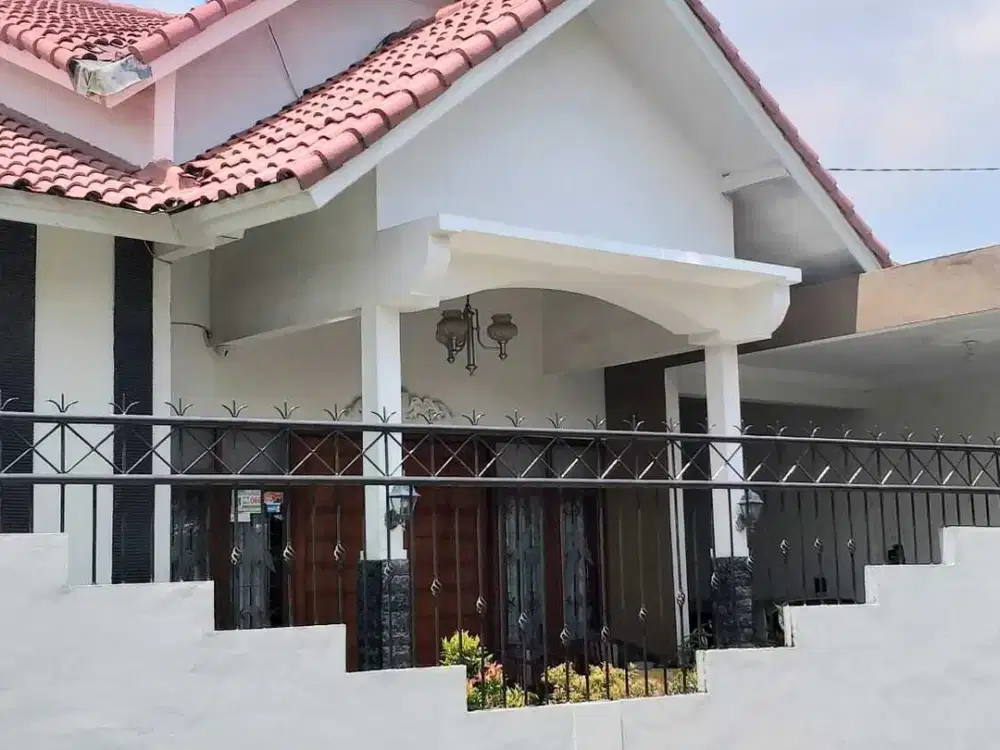 RUMAH SECOND TANAH LUAS DI JAKAL KM 13