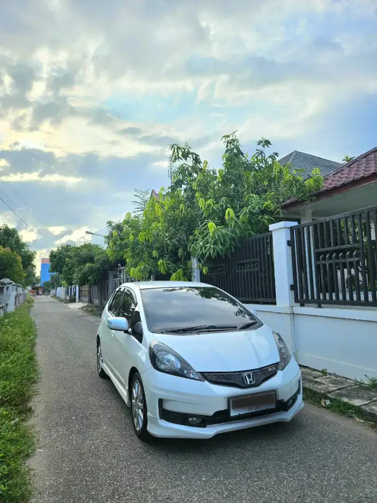 JAZZ RS A/T 2013