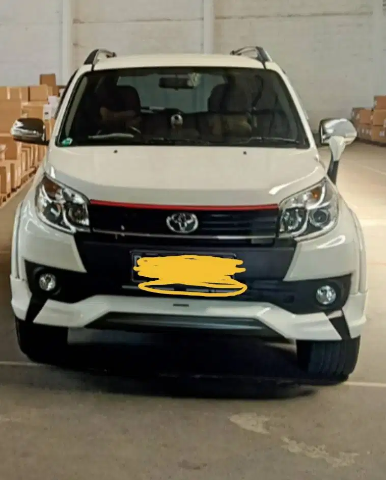 MOBIL RUSH TRD SPORTIVO ULTIMO TAHUN 2016