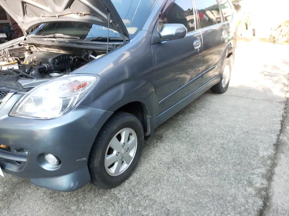 Daihatsu Xenia 2009 Bensin