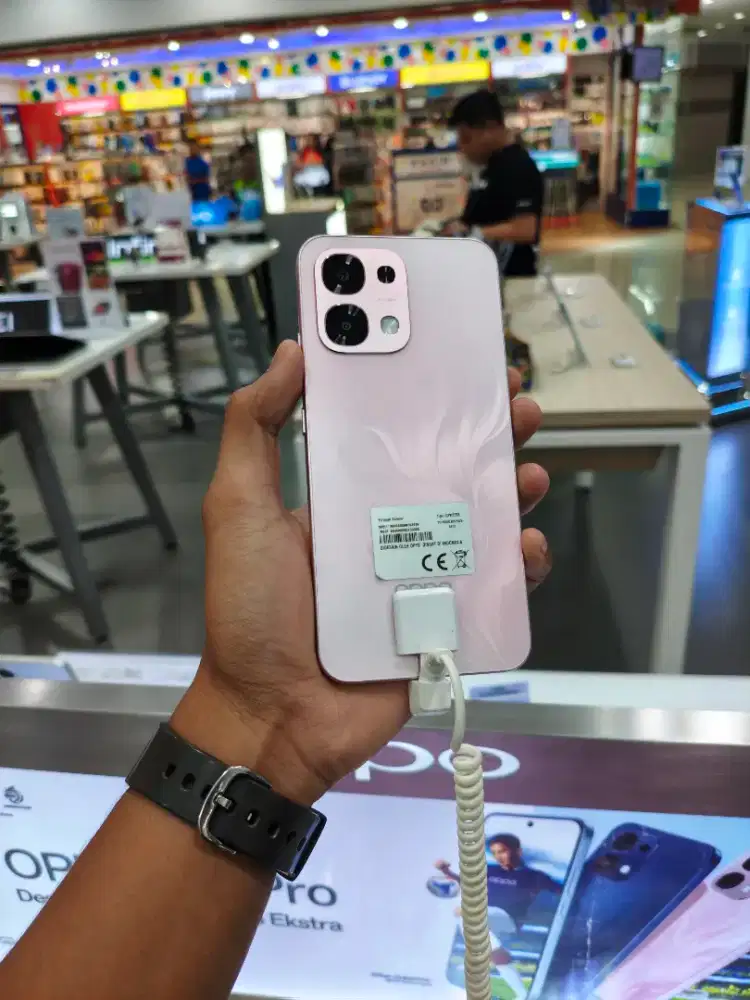 Oppo A6Pro ready promo cicilan syarat cukup KTP tanpa DP bunga 0