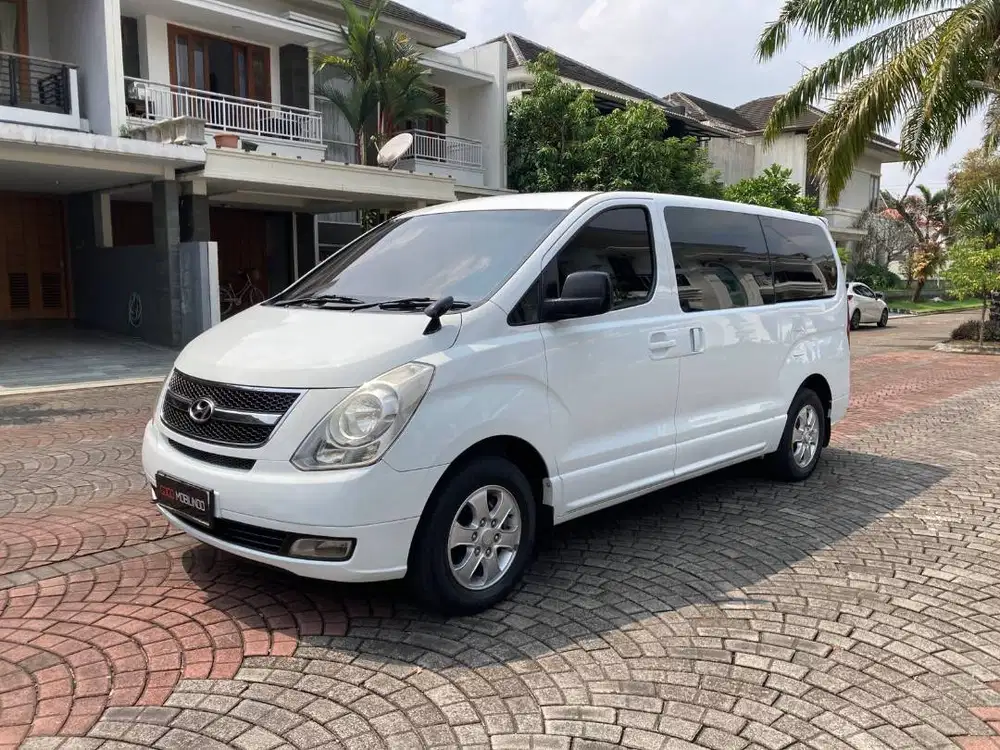HYUNDAI H1 XG BENSIN MATIC 2010 TANPA PR DP MINIM