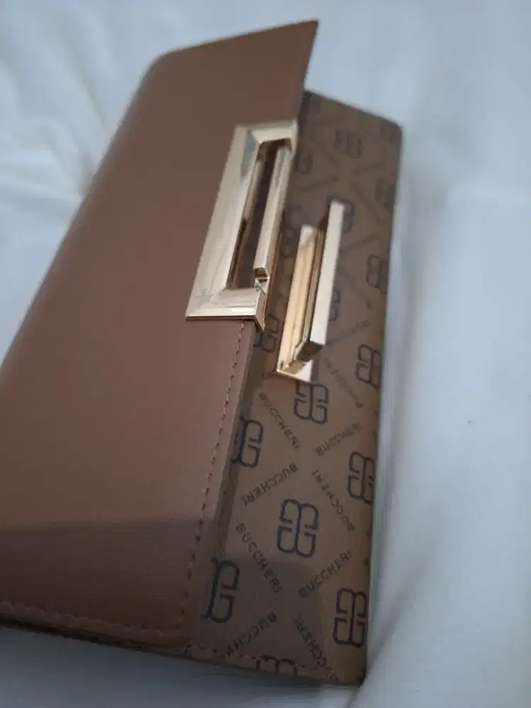 Dompet BUCCHERI warna TAN