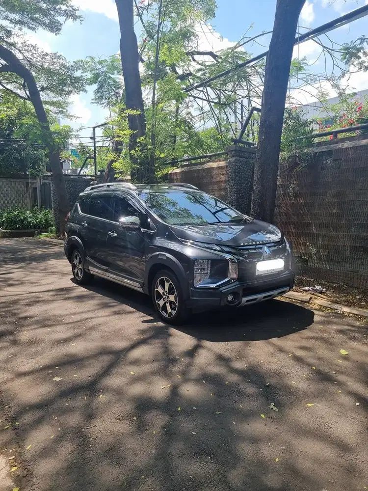 Xpander Cross Premium Package 1.5 Bensin AT 2019