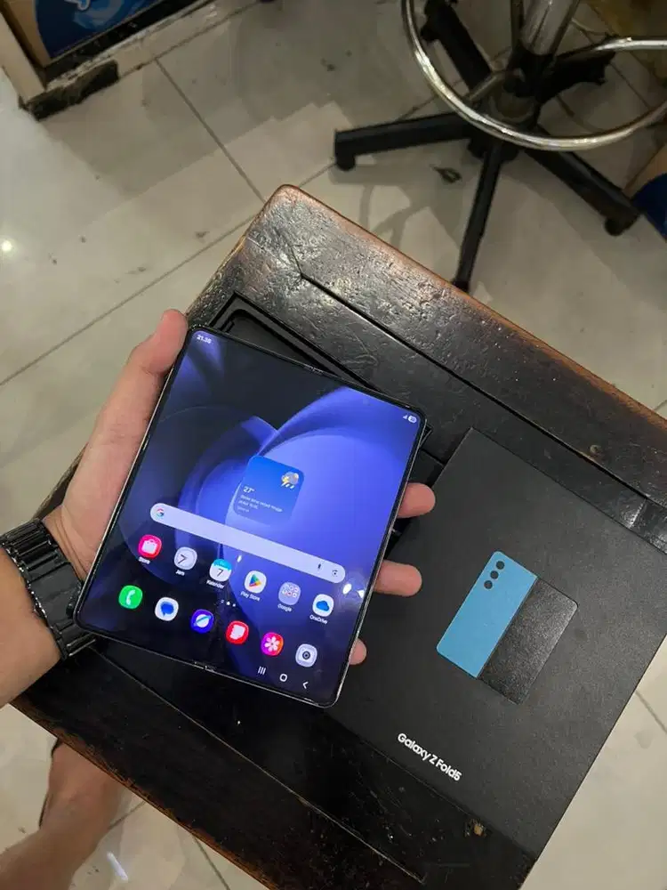 Samsung Fold 5G Ram 12/512