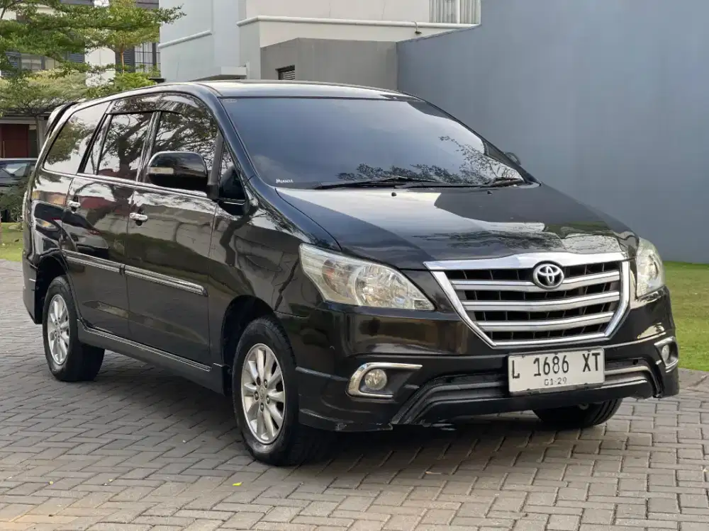 Kijang innova V luxury bensin matic