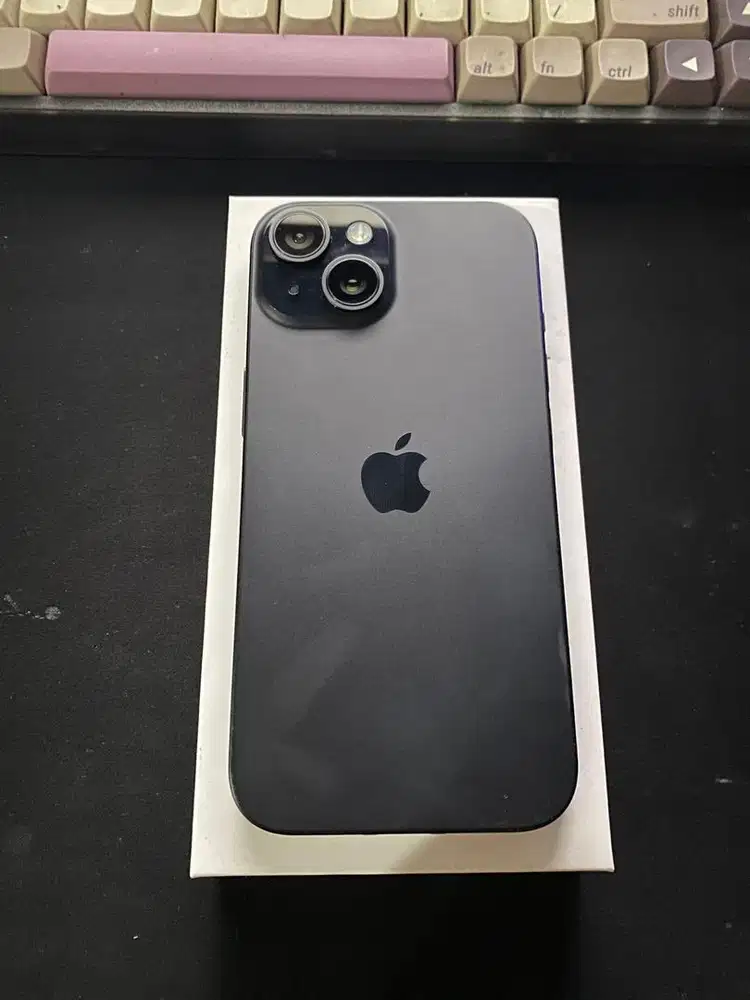Iphone 15 bekas