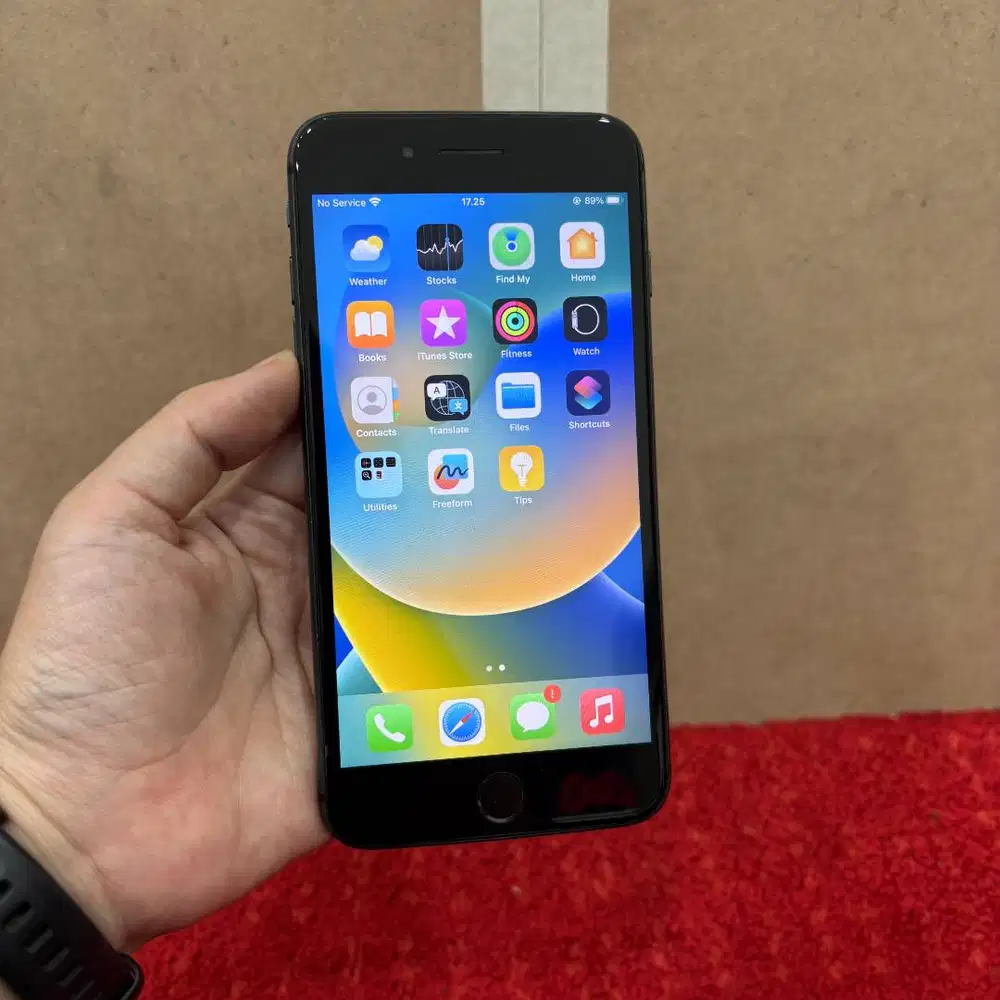 iPhone 8 Plus 64GB Space Gray WiFi only